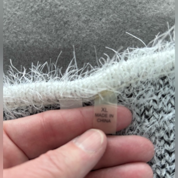 NY Collection Sweater - Picture 6 of 8